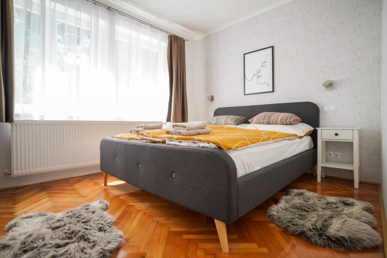 Piroska Bartokteri Apartman 02 Eger Exterior photo