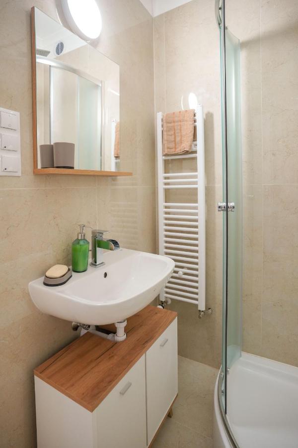 Piroska Bartokteri Apartman 02 Eger Exterior photo